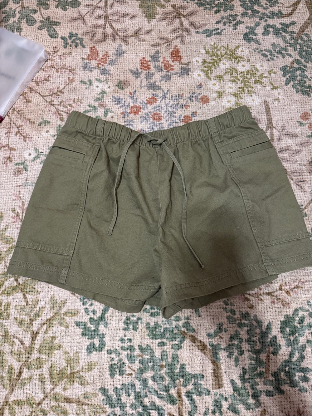 Old Navy Olive Green Drawstring Women’s Shorts